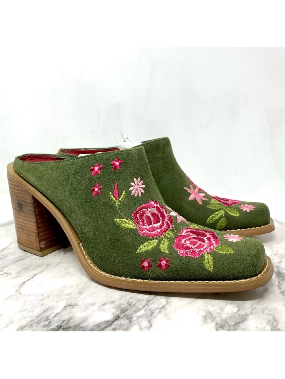 VTG Riverstone Rosebud Floral Embroidered Green Suede Boots 7.5 Cottagecore Y2K